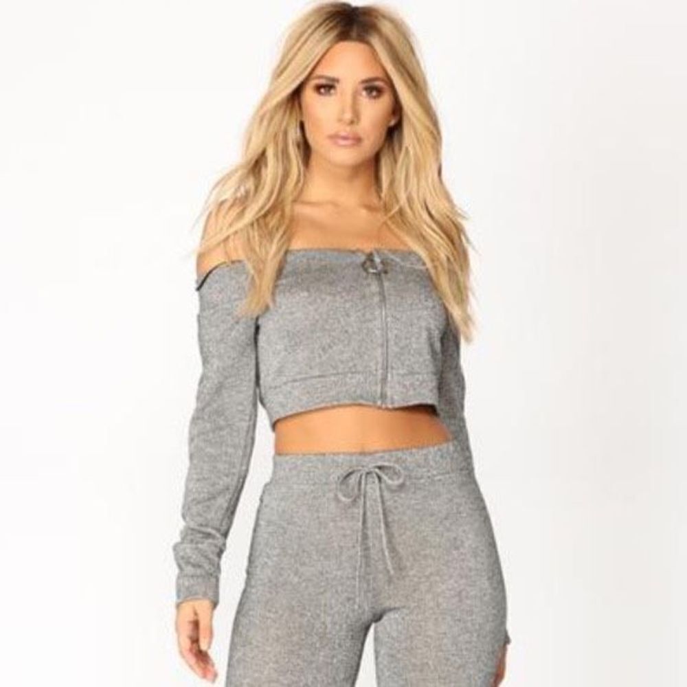 Fashion Nova Women's Takin Back My Love Crop Top Metallic Gray Size Small‎ NWT